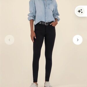 EUC Kut from the Kloth Black Mia Ponte High Rise Skinny Pants, Size 8